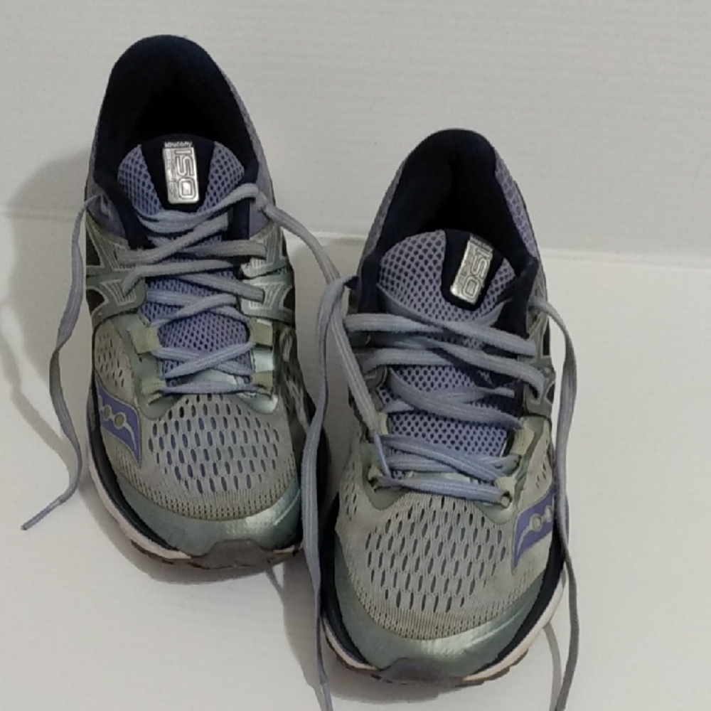 Saucony Women's Silver and Blue Athletic Shoes